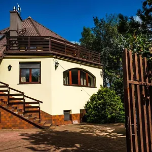https://villa-37b-bed-and-breakfast.warsawhotelspoland.com